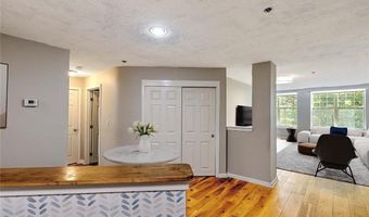 2 School St 334, Lincoln, RI 02802