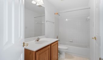 10604 MAPLECREST Ln, Potomac, MD 20854