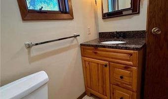 146 Washington Ave, Alden, MN 56009