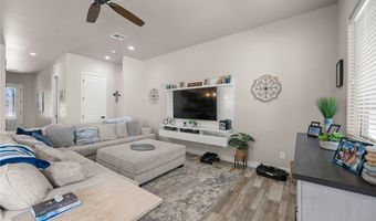 2921 Steamboat Dr, Bullhead City, AZ 86429
