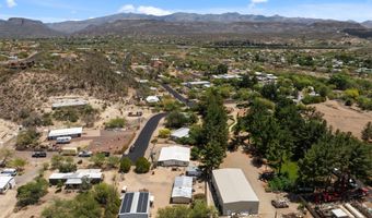 18995 E Saguaro Dr, Black Canyon City, AZ 85324