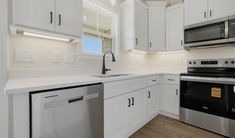 3813 Valley Forge Rd, Aynor, SC 29511
