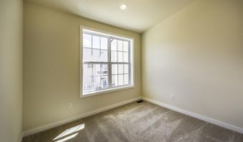 2843 Hardwick Rd, Ann Arbor, MI 48105