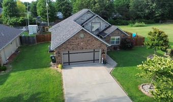 409 Brittany Ct, Aurora, MO 65605