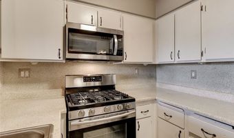 1544 Hialeah Dr D, Las Vegas, NV 89119