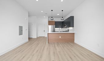 17 AVENUE E 201, Bayonne, NJ 07002