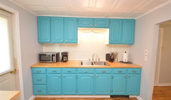 5924 Elm St, Alba, MI 49611