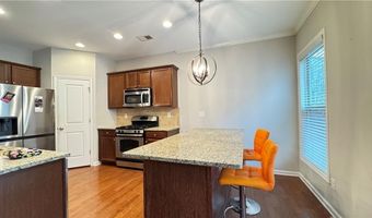 2160 Greencrest Cir, Alpharetta, GA 30004