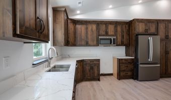435 Day Break Rd, Bonners Ferry, ID 83805