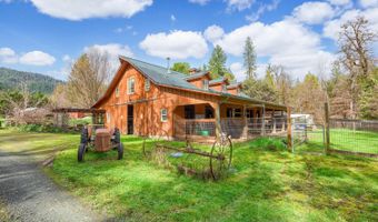 9115 W Evans Creek Rd, Rogue River, OR 97537