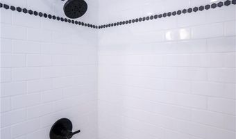 45 Ayrault St 5, Newport, RI 02840