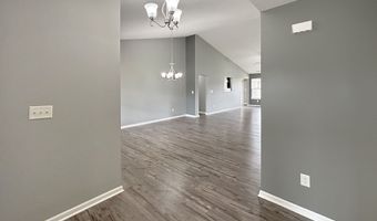 930 Penstock Ct, Avon, IN 46123
