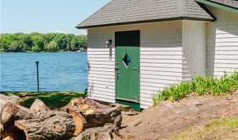 3 Manhattan, Alexandria Bay, NY 13607