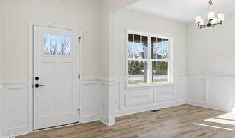 6882 Linden Woods Dr, Avon, IN 46123