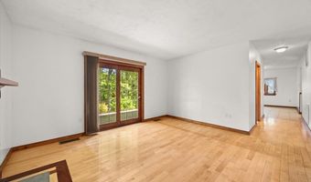 30 Seabreeze Dr, Bourne, MA 02532