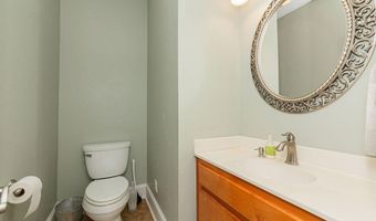 11057 Idaho St, Bay St. Louis, MS 39520