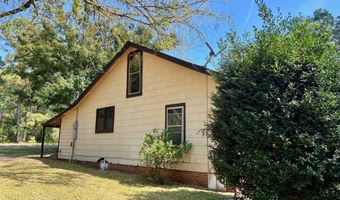 3067 Sr 18, West Point, GA 31833