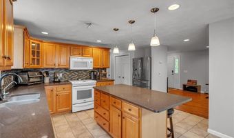 23 Blissdale Ave, Cumberland, RI 02864
