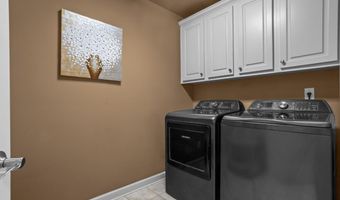 2424 Loxford Ln, Alpharetta, GA 30009