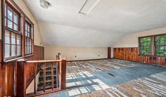 308 E 38th St, Anderson, IN 46013