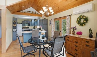 405 Old W Rd, Arlington, VT 05250