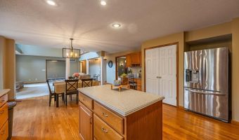 16365 Jeannie Dr, Aurora, IN 47001