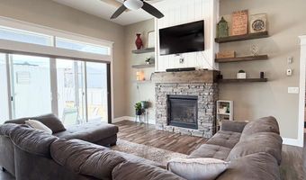 6560 E Crown Cres, Ammon, ID 83406