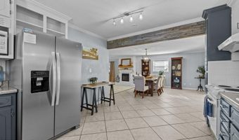 205 Barefoot Ln, Atlantic Beach, NC 28512