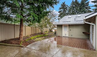 21440 SW REGAL Ln, Beaverton, OR 97003