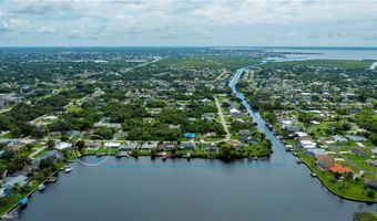 18537 Klingler Cir, Port Charlotte, FL 33948