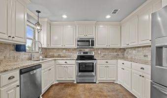 143 Lloyd Henderson Rd, Beebe, AR 72012