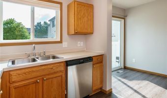 15546 Foghorn Ln, Apple Valley, MN 55124