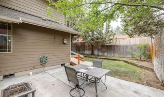 2542 NE Keats Dr, Bend, OR 97701