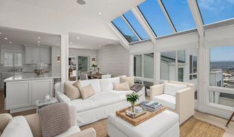 365 Shoemaker Ln, Solana Beach, CA 92075