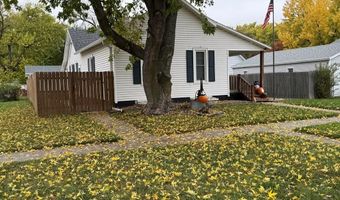 807 6th St, Aurora, NE 68818