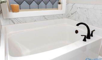 17115 Freedom Dr, Athens, AL 35613