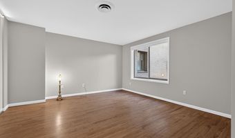 86 W 33RD St 211, Bayonne, NJ 07002