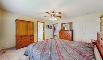 1415 Lake Shore Cir SE, Altoona, IA 50009