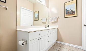 3297 S COLLEGE St, Auburn, AL 36830