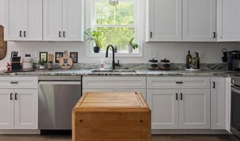 263 Collins Rd, Hopkinton, RI 02804
