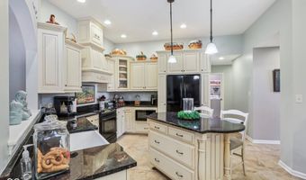 7701 Donegal Dr, Indianapolis, IN 46217