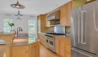 12 Howard Rd, Cumberland, RI 02864