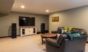 1101 W STARVIEW Ct, Appleton, WI 54913