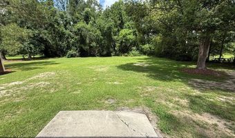 208 Magnolia Dr, Adel, GA 31620