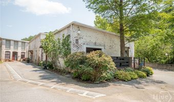 585 White Cir 32, Athens, GA 30605