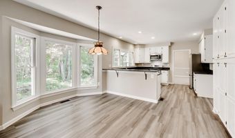 16318 BANBURY Ln, Bowie, MD 20715