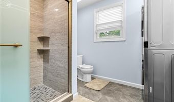 7 Jill Ct, East Providence, RI 02915