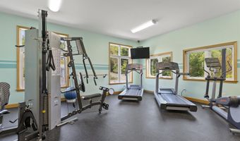 162 Buttonwood Dr, Brattleboro, VT 05301