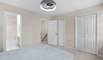 938 S ROLFE St, Arlington, VA 22204