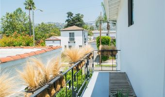 542 N Kilkea Dr, Los Angeles, CA 90048